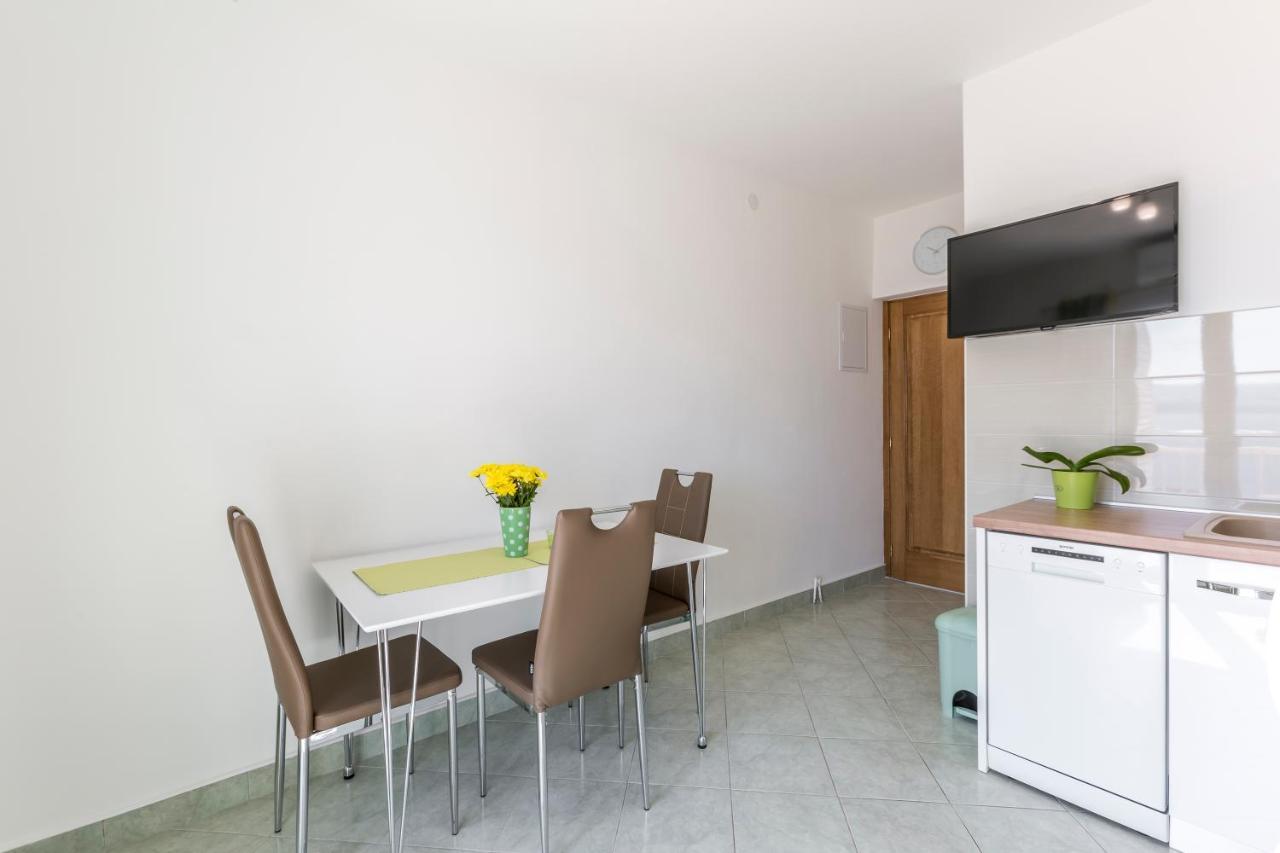 Apartmani Bezmalinovic Bol Exteriér fotografie