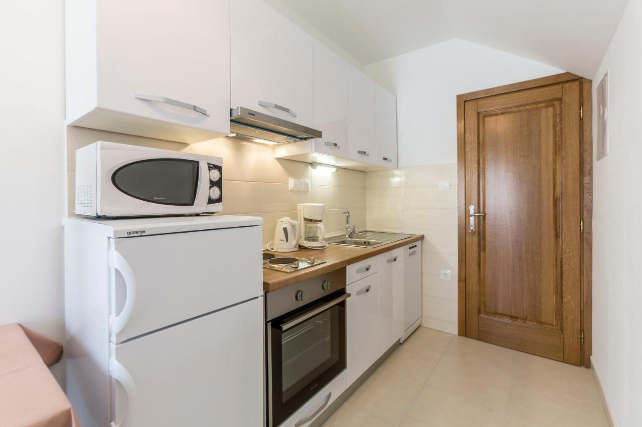 Apartmani Bezmalinovic Bol Exteriér fotografie