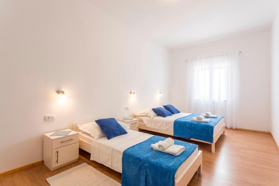 Apartmani Bezmalinovic Bol Exteriér fotografie